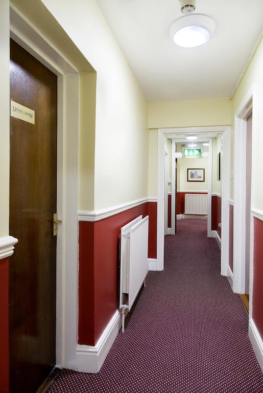 Inn On The Liffey Guesthouse Дъблин Екстериор снимка