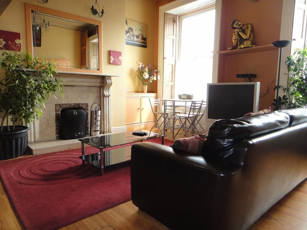 Inn On The Liffey Guesthouse Дъблин Стая снимка