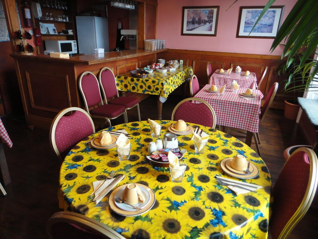 Inn On The Liffey Guesthouse Дъблин Екстериор снимка
